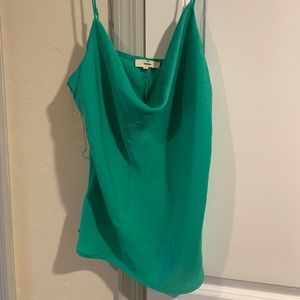 Entro Kelly Green Scoop Neck Tank